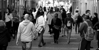 Dia Mundial Contra o Tráfico de Seres Humanos: Saber é Proteger.